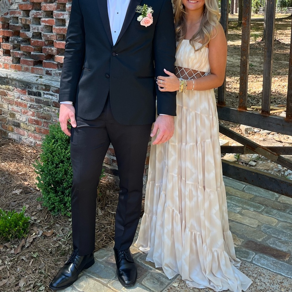 CINQ A SEPT FORMAL GOWN